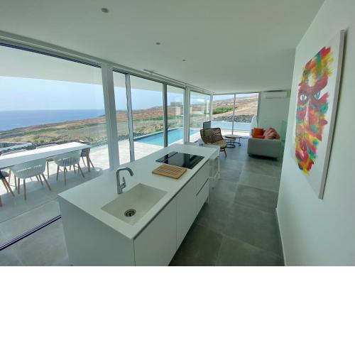Rocavista - Villa with heated rooftop pool and amazing ocean view