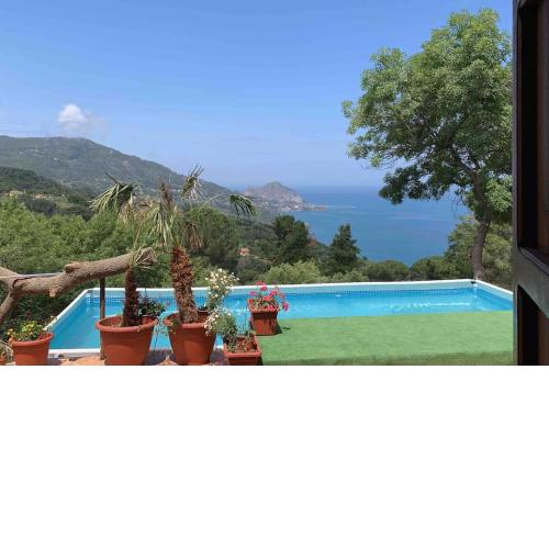 Rocca Cefalù panoramic swimming pool in S.Ambrogio