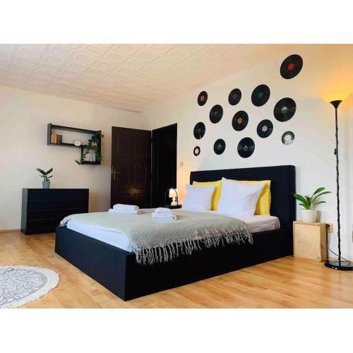 RockFlatBarrandov near river Vltava+parking free