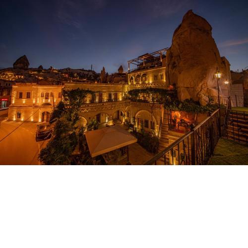 Roma Cave Suite