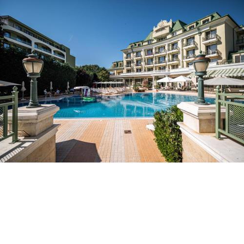 Romance Hotel and Family Suites