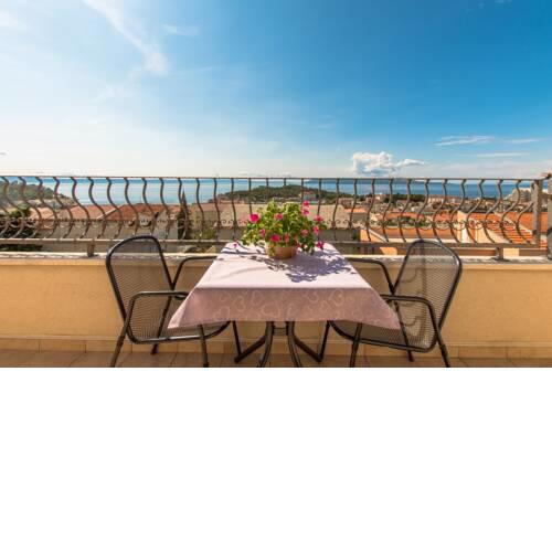 Romantic studios near the city center