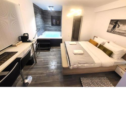 Romantic Suite&GRANT Jacuzzi