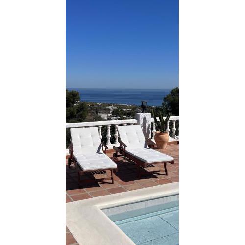 Romantic white Villa -private pool