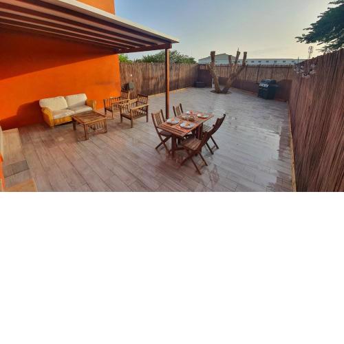 Romántico apartamento, piscina y BBQ en Playa La Tejita
