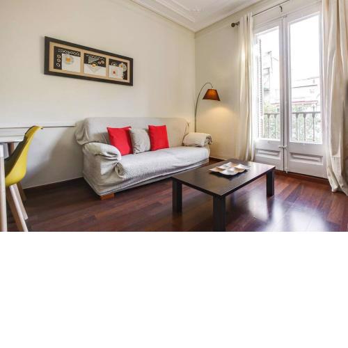 Ronda Sant Pere Private City Center 3Bedroom Suite B