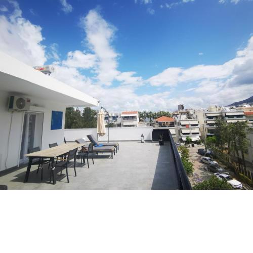 roofgarden apartment close subway station