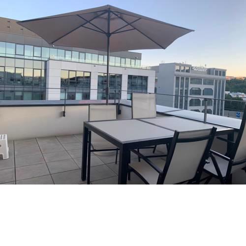 Rooftop Apartment in Waltrovka
