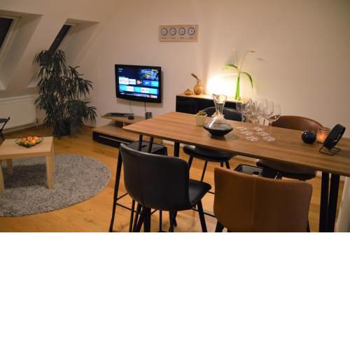 Rooftop Apartment with Panoramic View, Terrace, 2nd District in Vienna