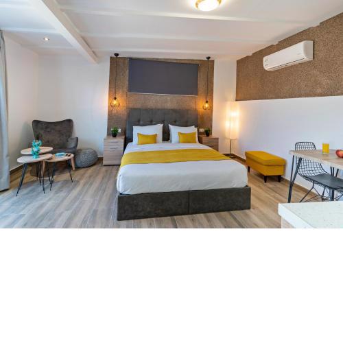 Rooftop apartment,in the heart of old town!