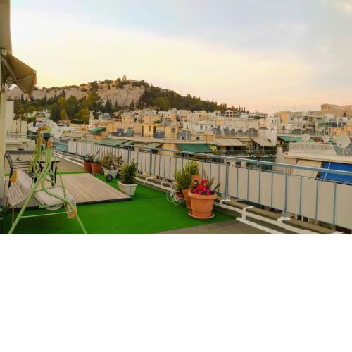 Rooftop studio, Acropolis view!