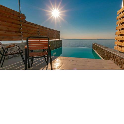 Room in Guest room - Room With Private Pool