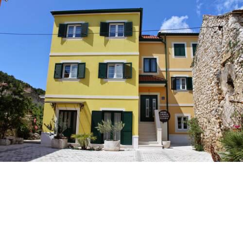 Room in Skradin with balcony, air conditioning, WiFi, washing machine (4921-2)