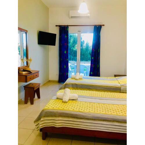 Room in Studio - Amazing 1 bed room apartment Banos and Swimming Pool