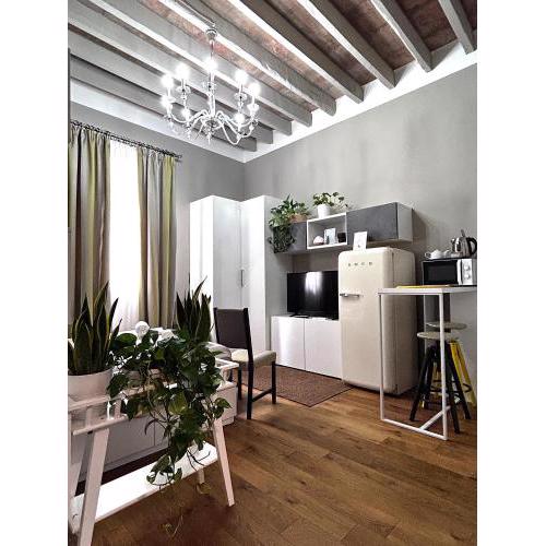 Room114 - Studio apartment near the center