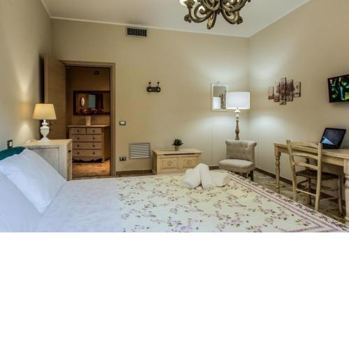ROOMS 66