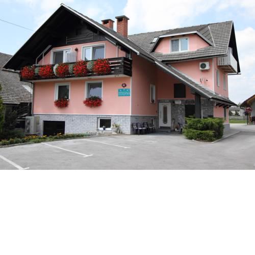 Rooms & Apartments Jana