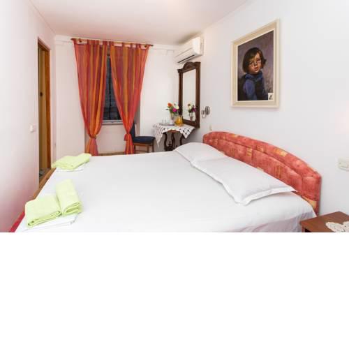 Rooms Fausta Old Town