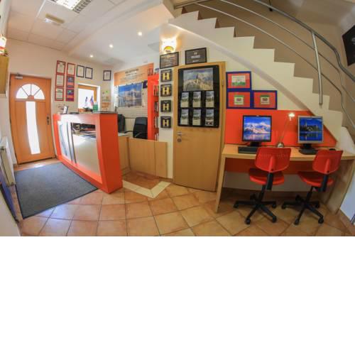 ROOMS JANI