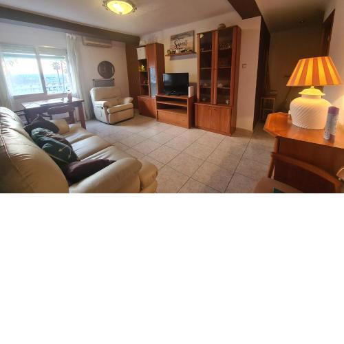 Rooms on Malvarrosa beach