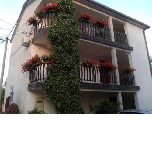 ROOMS ROBERTA