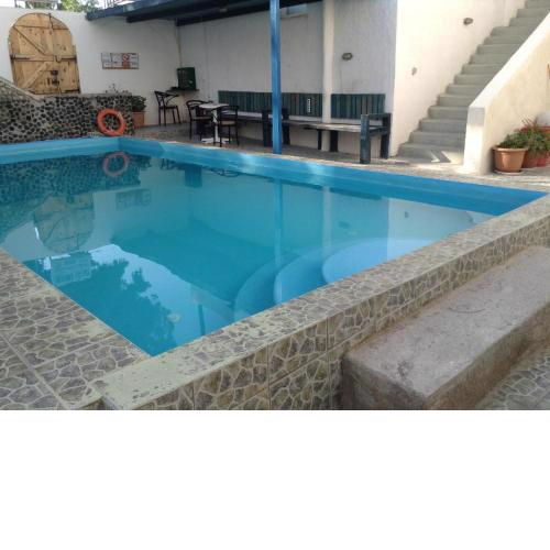 Rooms to let Katerina & John's