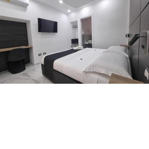 Rooms Vico Giunti
