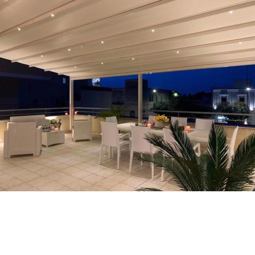 Roomy Apartment with Terrace & Parking