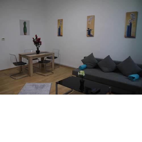 RoRo Apartments