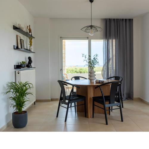 Ros Solis Luxure House