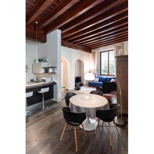Rosa Luxury Apartment