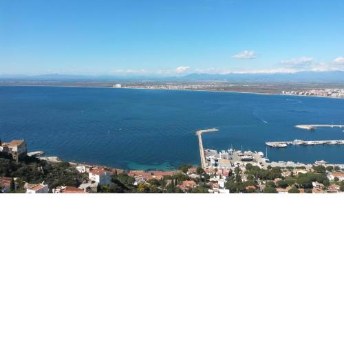 Roses Costa Brava Air-conditioned appt in villa, swimming pool and 180 no69