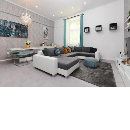 Roses Square Apartman