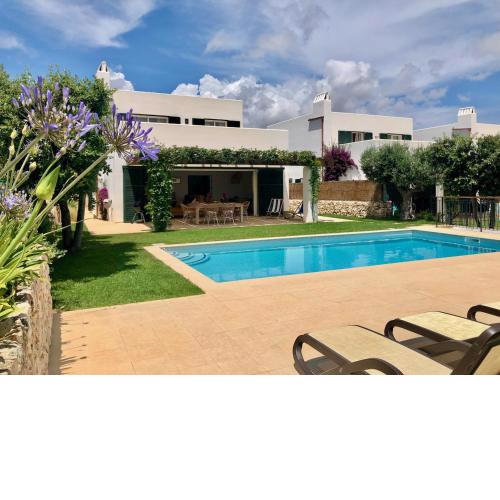 Roures 13 Villa de lujo con piscina privada y AC