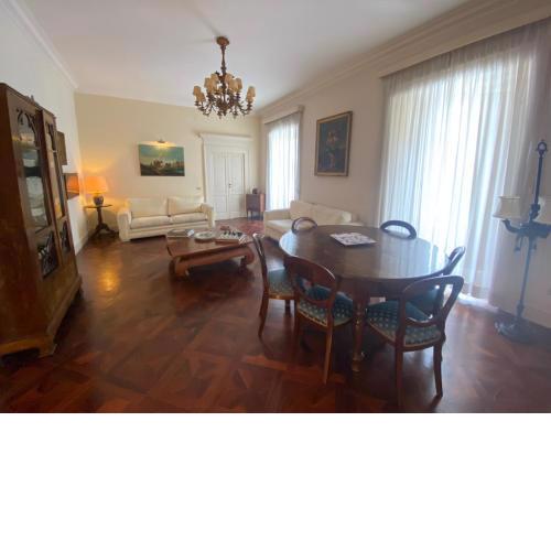 Royal Apartment in San Domenico Maggiore