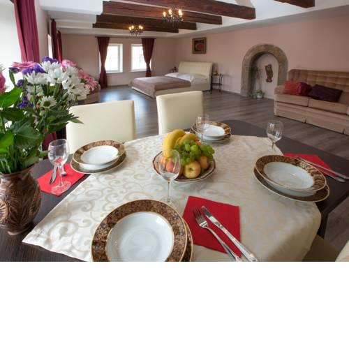 Royal Apartment Mustek