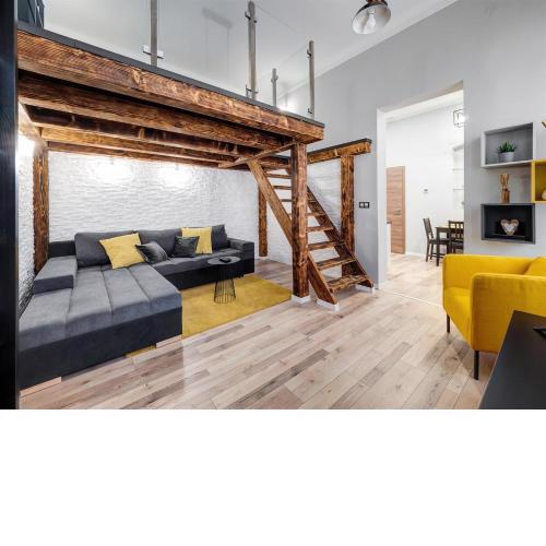Royal Apartment with A/C