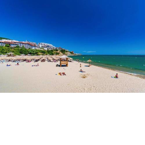 ROYAL BAY 6 Sea View Apartment