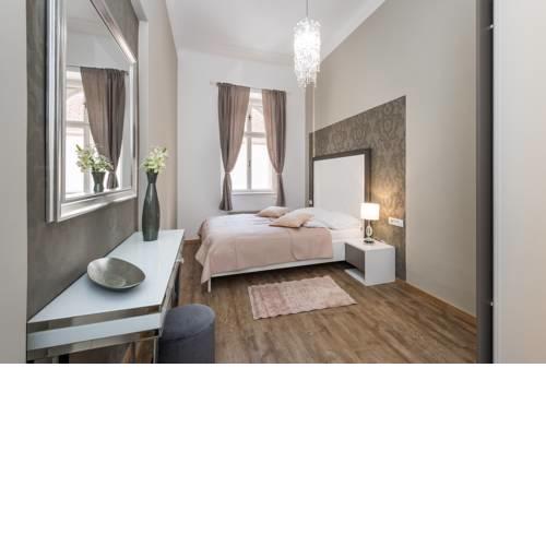 Royal DeLuxe Apartment