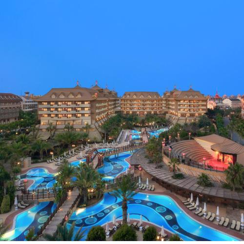 Royal Dragon Hotel
