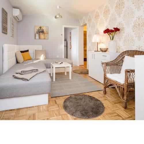 Royal Fresh Apartment