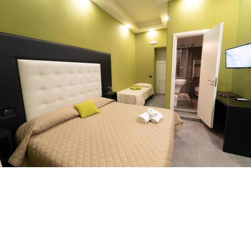 Royal H Umberto I, Napoli Centro, by ClaPa Group