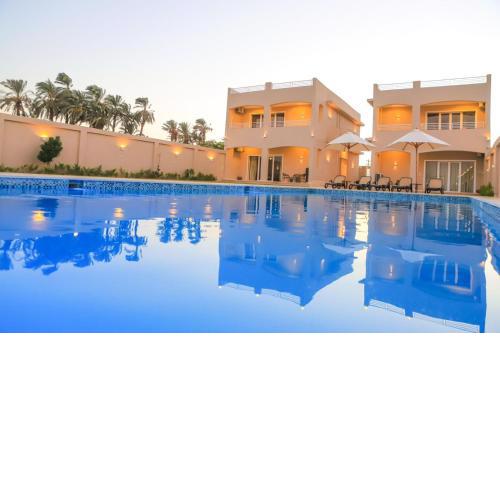 Royal Nile Villas - Pool View Apartment 1