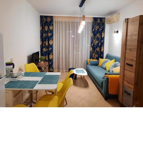 Royal Sun Complex - Apartament E-25