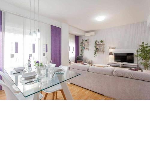 RUALVA ALOJAMIENTOS, Viveros apartment Chic & Central