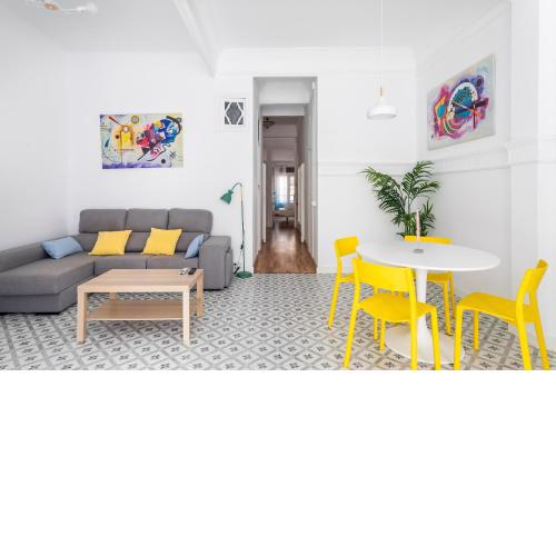 RUALVA FLATS, CONVENTO 1 Bright & Central with terrace