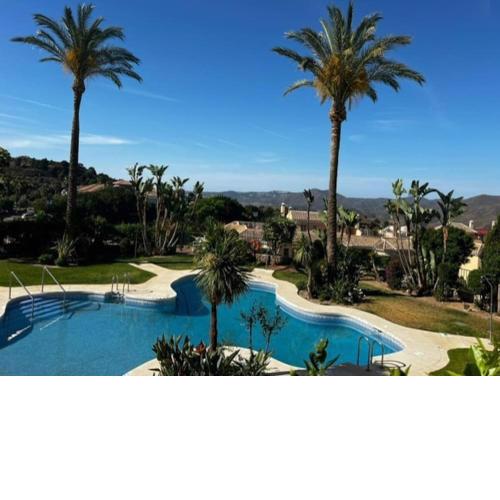 Ruim appartement, zonnig terras, Alhaurin Golf!