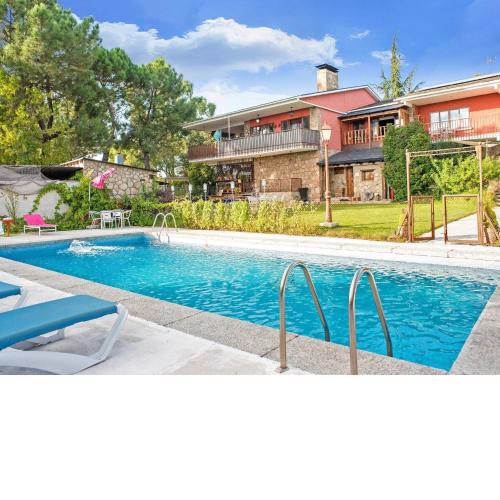 Rural Apartment in Galapagar with Garden Pool and Spa