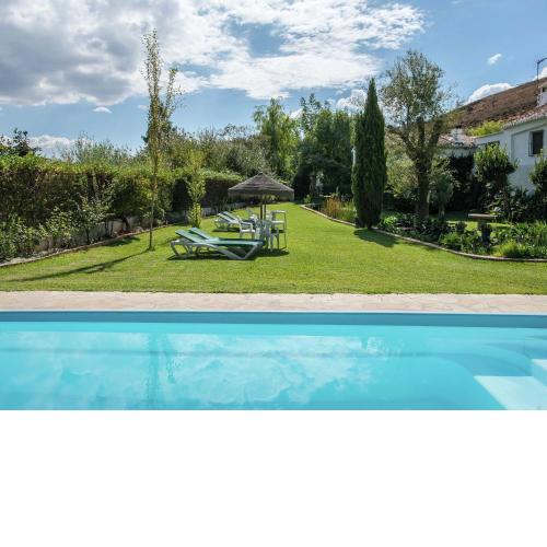 Rustic Cottage in El Padul with private terrace