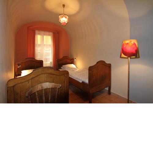 Rustic ground floor apartment in Mala Strana